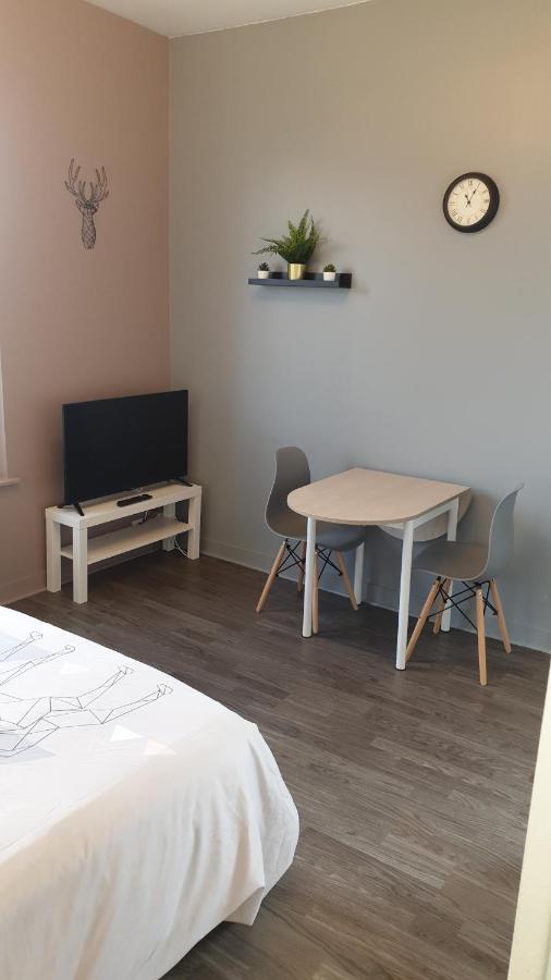 Linotin Centre Ville Κομπιέν Εξωτερικό φωτογραφία